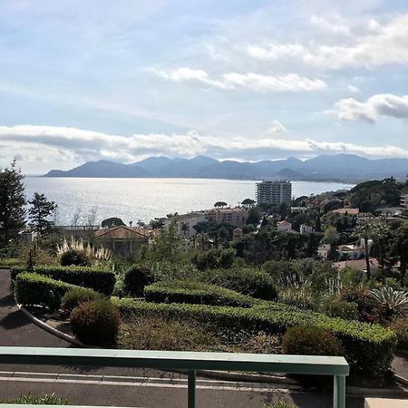 Appt Vue Mer Exceptionnelle Sur Baie De Cannes Exterior foto