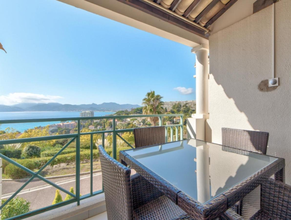 Appt Vue Mer Exceptionnelle Sur Baie De Cannes Exterior foto